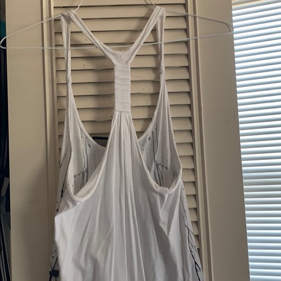 Paint splattered tank - Picture 4 of 4